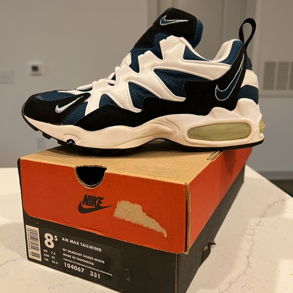 Vintage Nike Running Shoe Collection main image 6